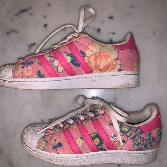 Adidas shoes - Picture 1 of 4